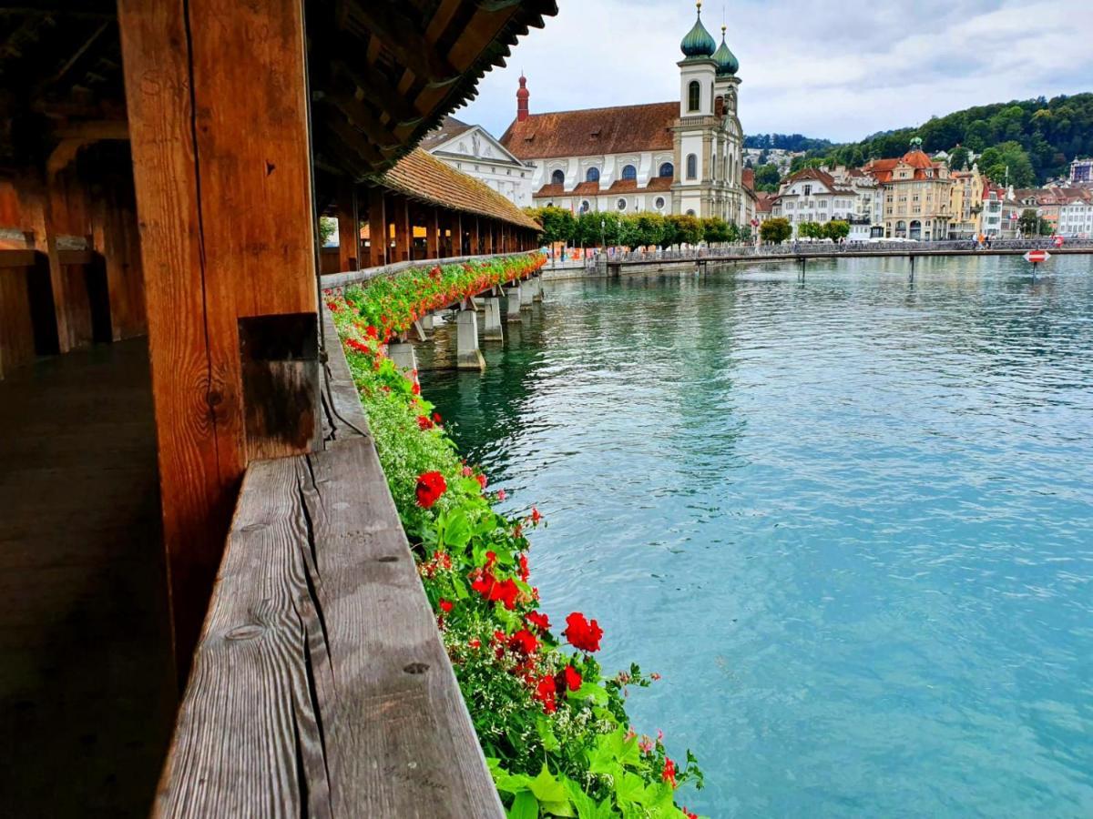 Priv. Apartment Bei Swiss Holiday Park Morschach Eksteriør billede