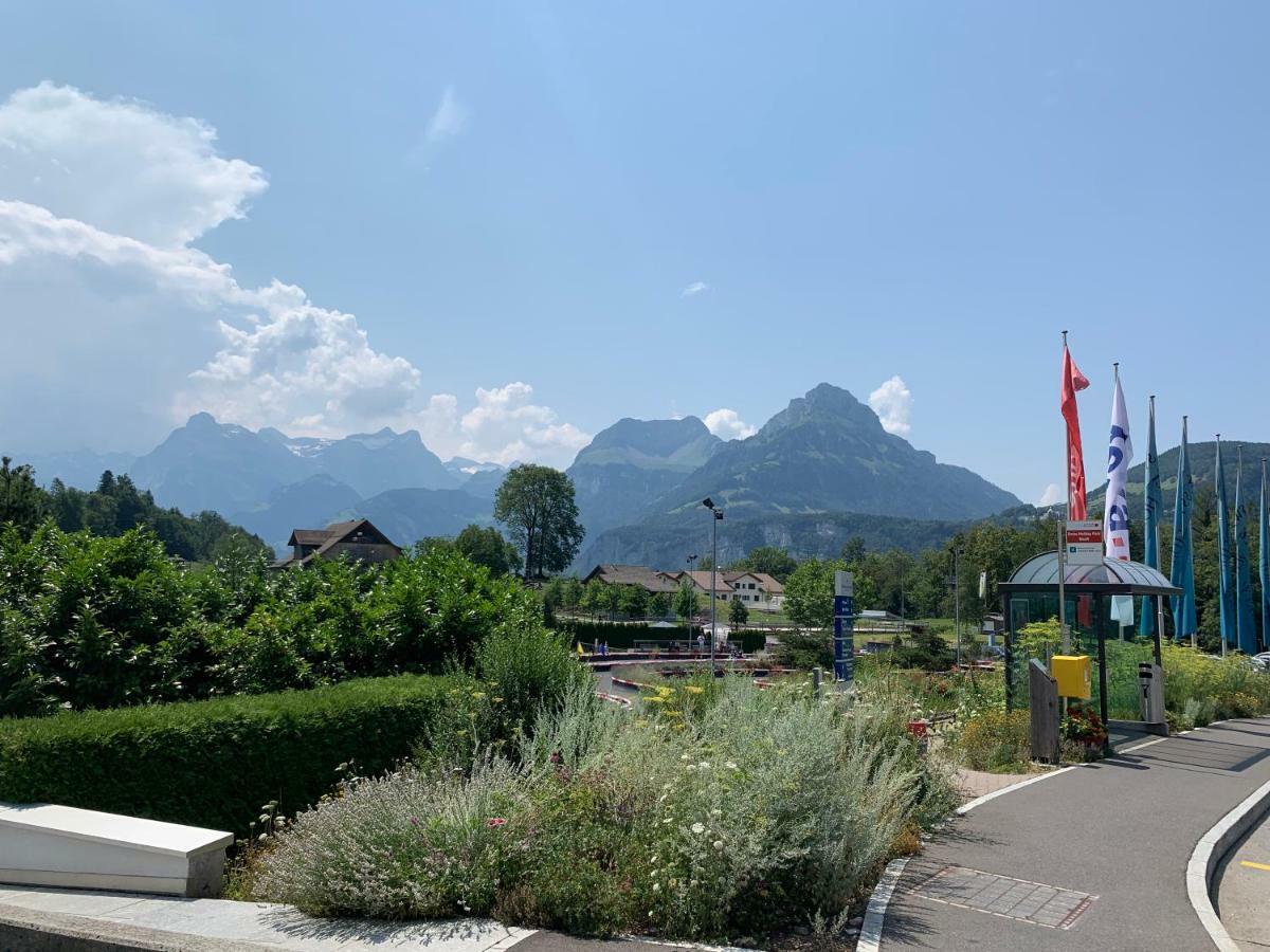 Priv. Apartment Bei Swiss Holiday Park Morschach Eksteriør billede